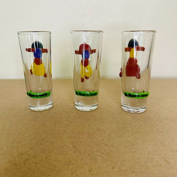 Set of Three "Cheeky" Bootie Tall Shot Glasses Sn. Miguel de Allende - Picture 3 of 5